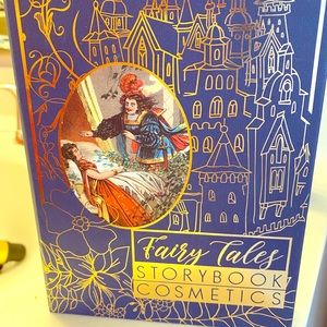 Storybook cosmetics eyeshadow palette